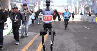9.9万买人形机器人，200多名消费者怎么看？